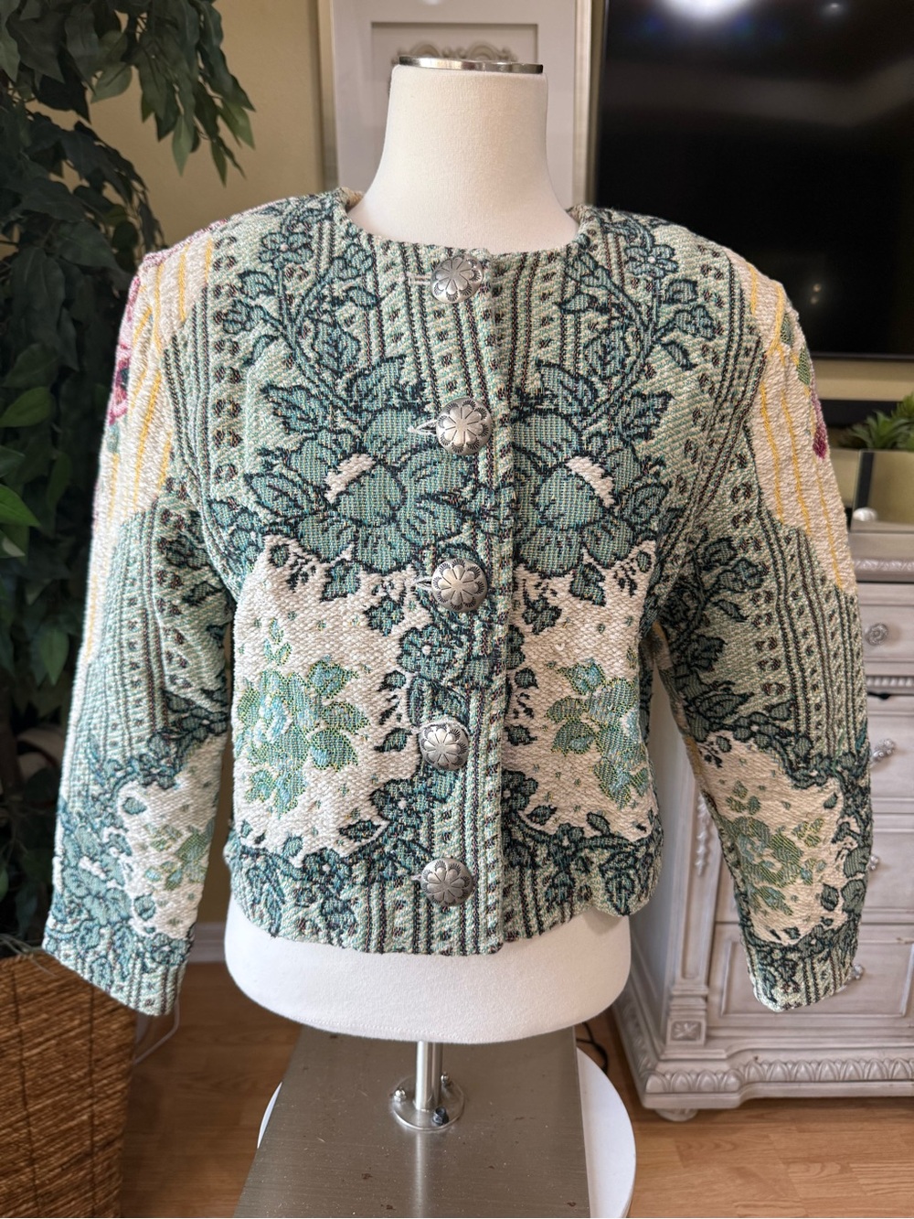 Vintage Painted Pony Tapestry Jacket Floral Southwestern Concho Buttons Made USA